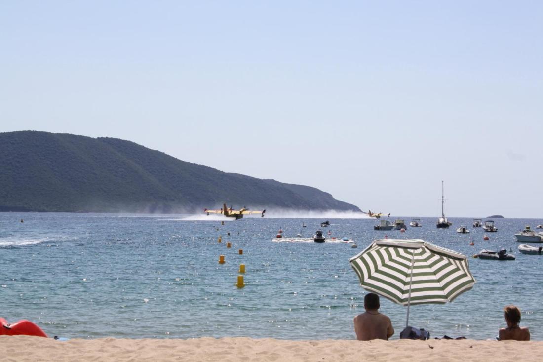 Maison De 4 Chambres De Front De Mer Corse-Du-Sud アピエット エクステリア 写真